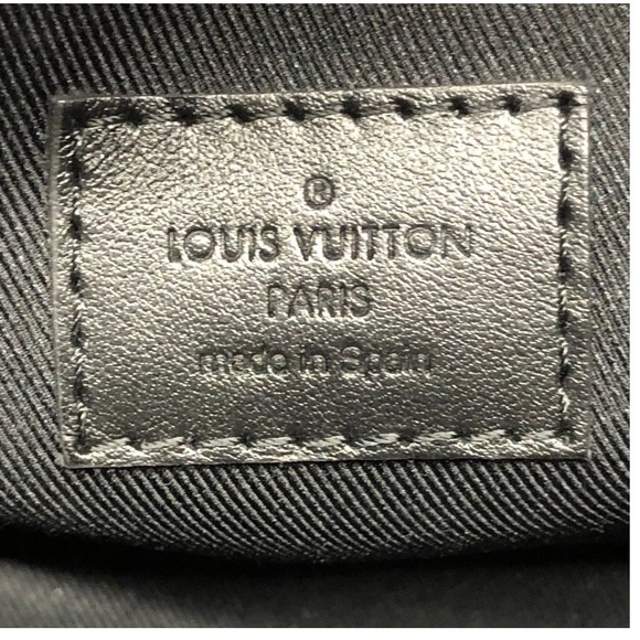 Louis Vuitton sling, bum bag in monogram print - Picture 10 of 10